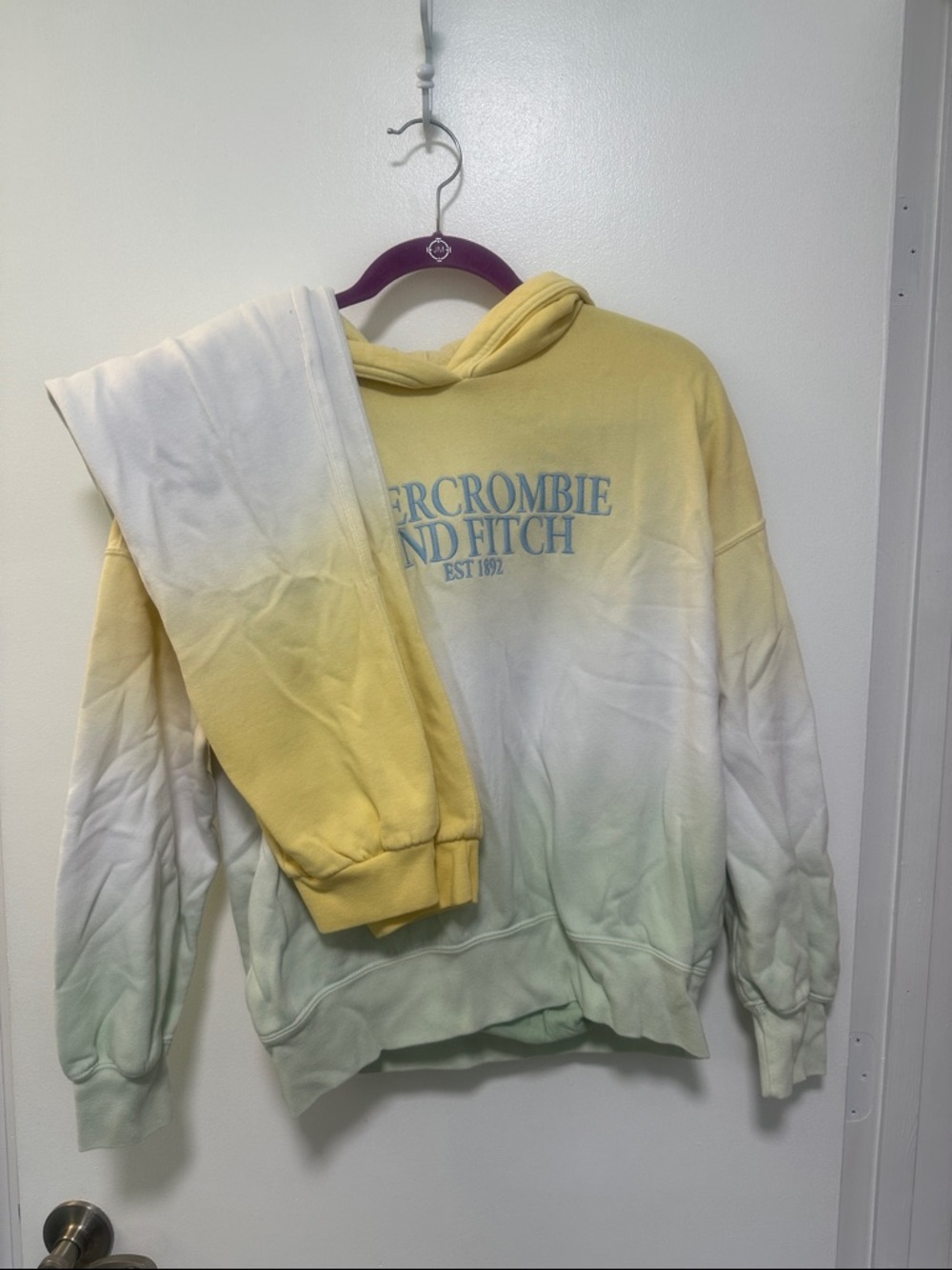 Girls matching sweatsuit hoodie size 15/16 and pants size 13/14